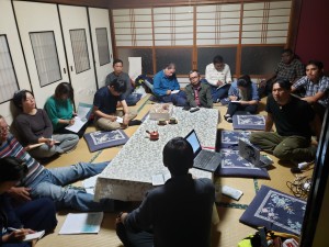 日々、話し合いに話し合いを重ねた。