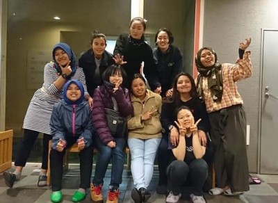 国ボラ時、西日本研修センターで1ヵ月生活を共にした18年度の研修生と。広報室に配属となり、初めての月刊誌のトピック(見開き2ページのコーナー)を担当。彼らの帰国直前にインタビューを実施し、彼らの国のスポーツについて取材をしました