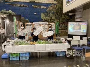 県庁での販売会
