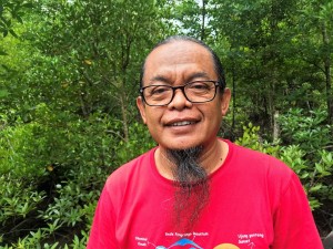 インドネシアのマングローブ全国調整員責任者のラフマットさん